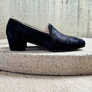 COLE HAAN WOMEN'S BLACK VELVET HEELS SIZE 5.5